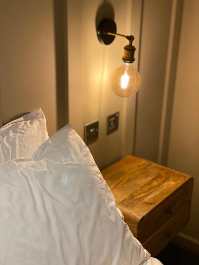 Lodge At Tap Haus Mansfield Woodhouse Exteriör bild
