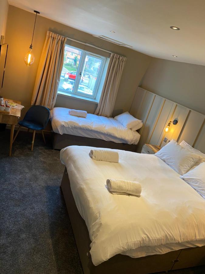 Lodge At Tap Haus Mansfield Woodhouse Exteriör bild